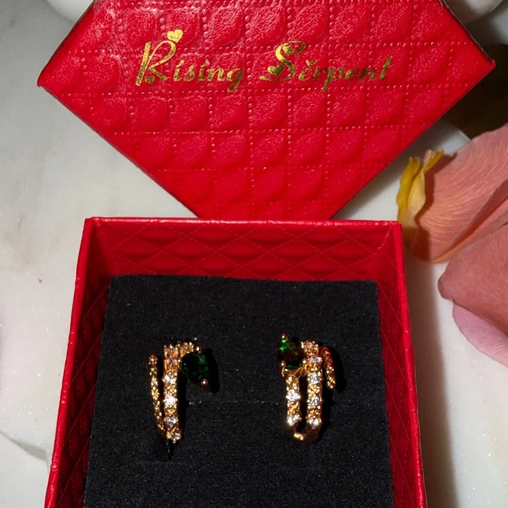 Earcuff - Picture 3 of 3